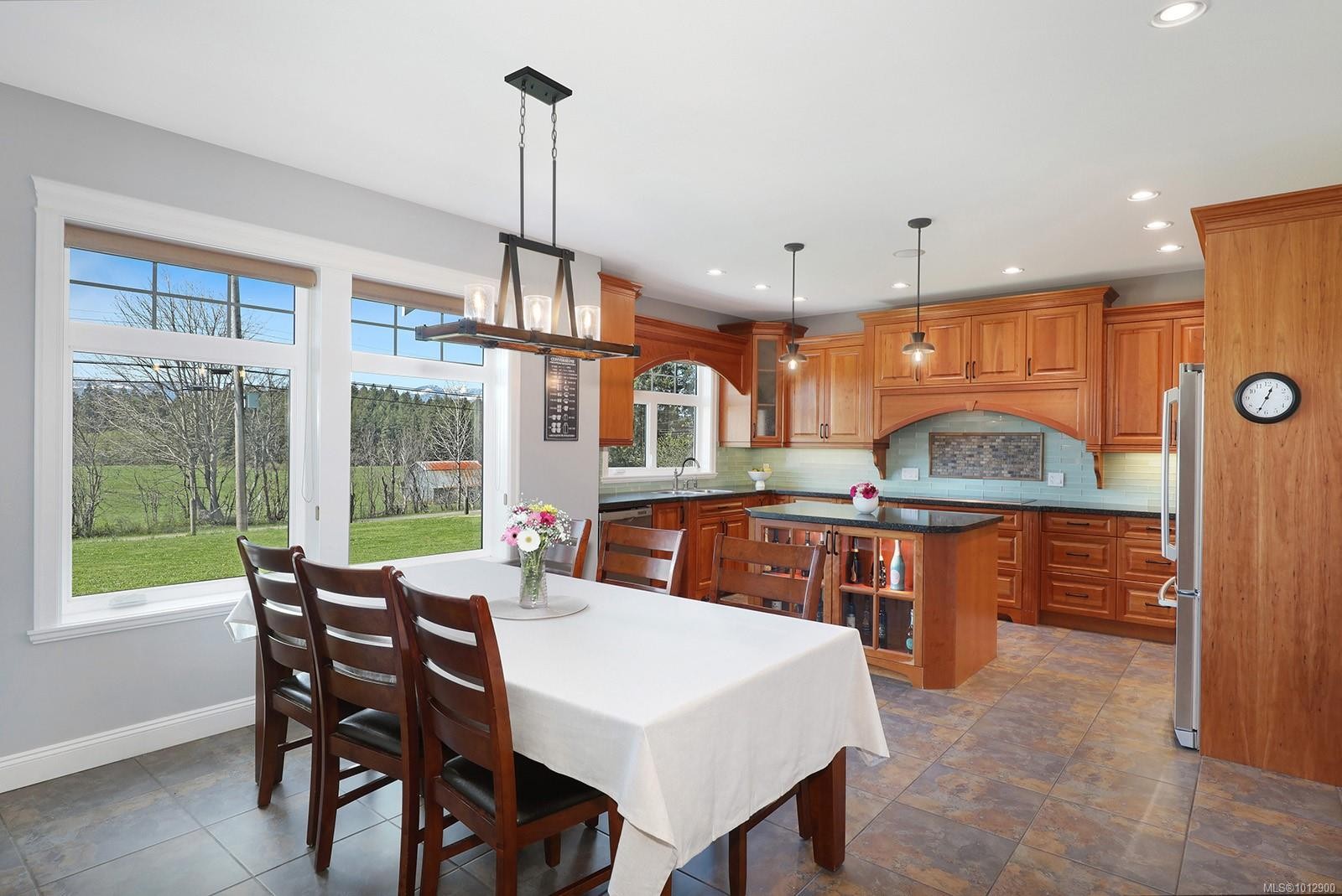 2495 Graham Rd, Courtenay, BC