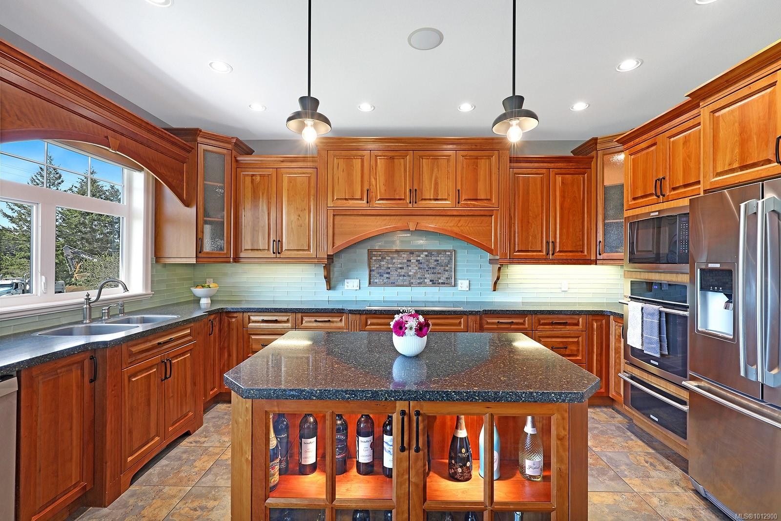 2495 Graham Rd, Courtenay, BC