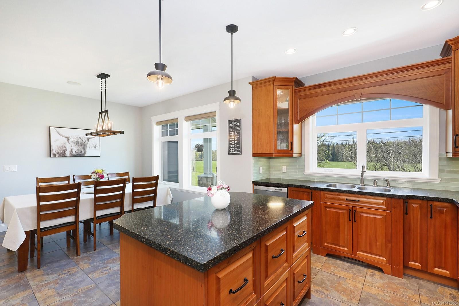 2495 Graham Rd, Courtenay, BC