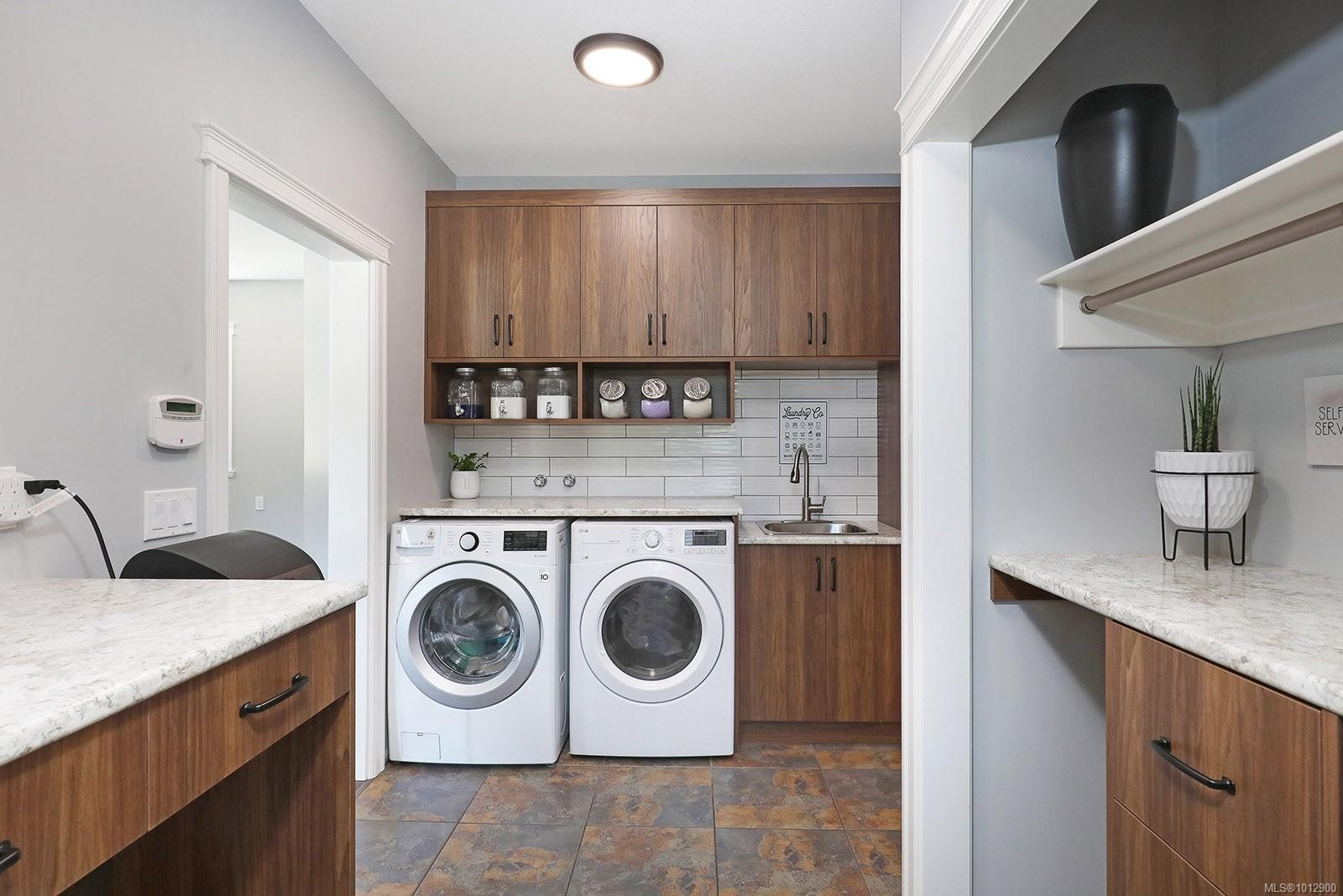 2495 Graham Rd, Courtenay, BC