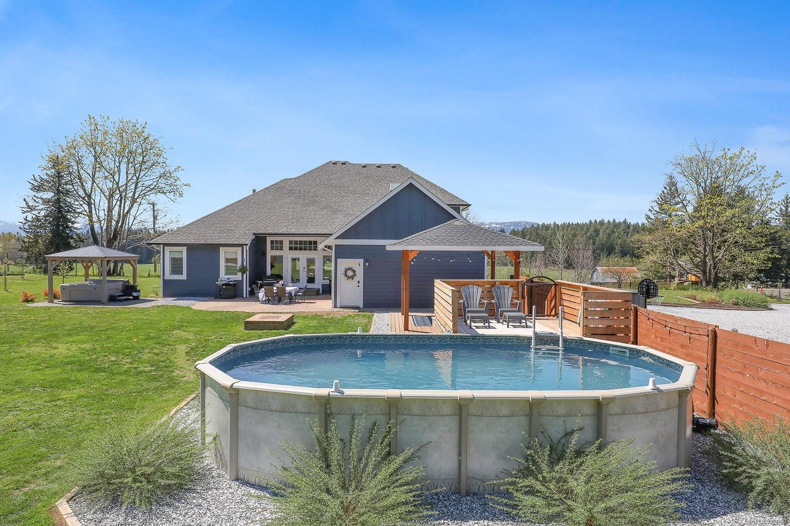 2495 Graham Rd, Courtenay, BC