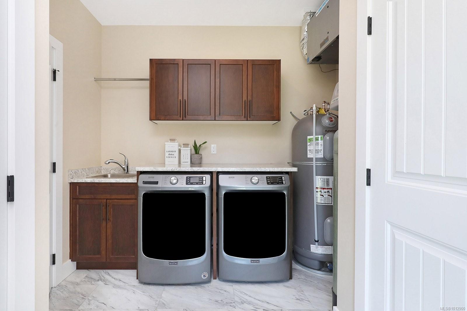 2495 Graham Rd, Courtenay, BC