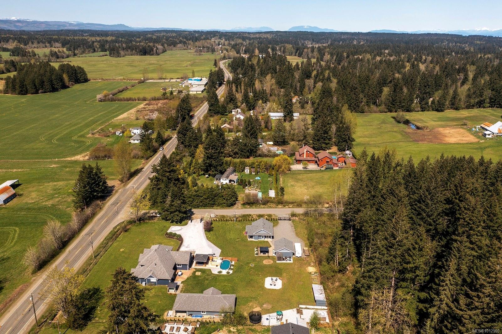 2495 Graham Rd, Courtenay, BC