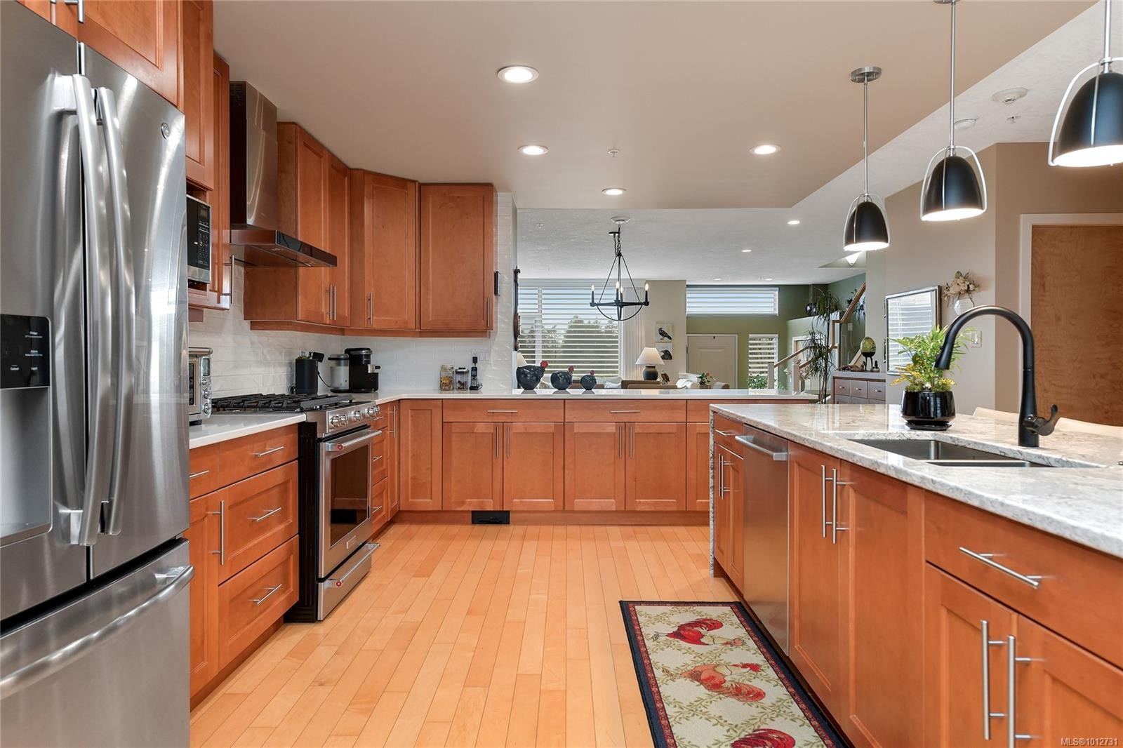 5336 Sayward Hill Cres, Saanich, BC