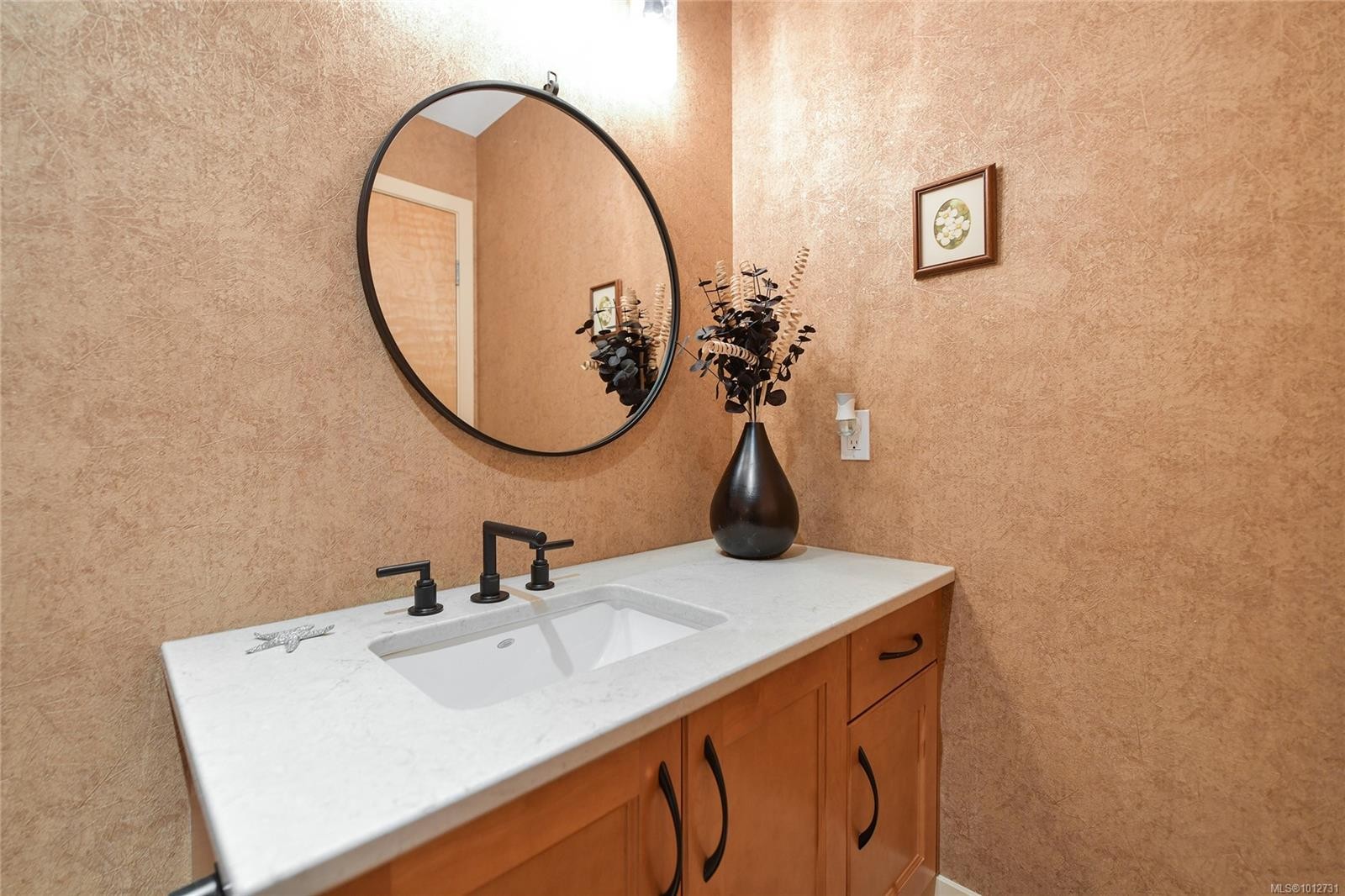 5336 Sayward Hill Cres, Saanich, BC