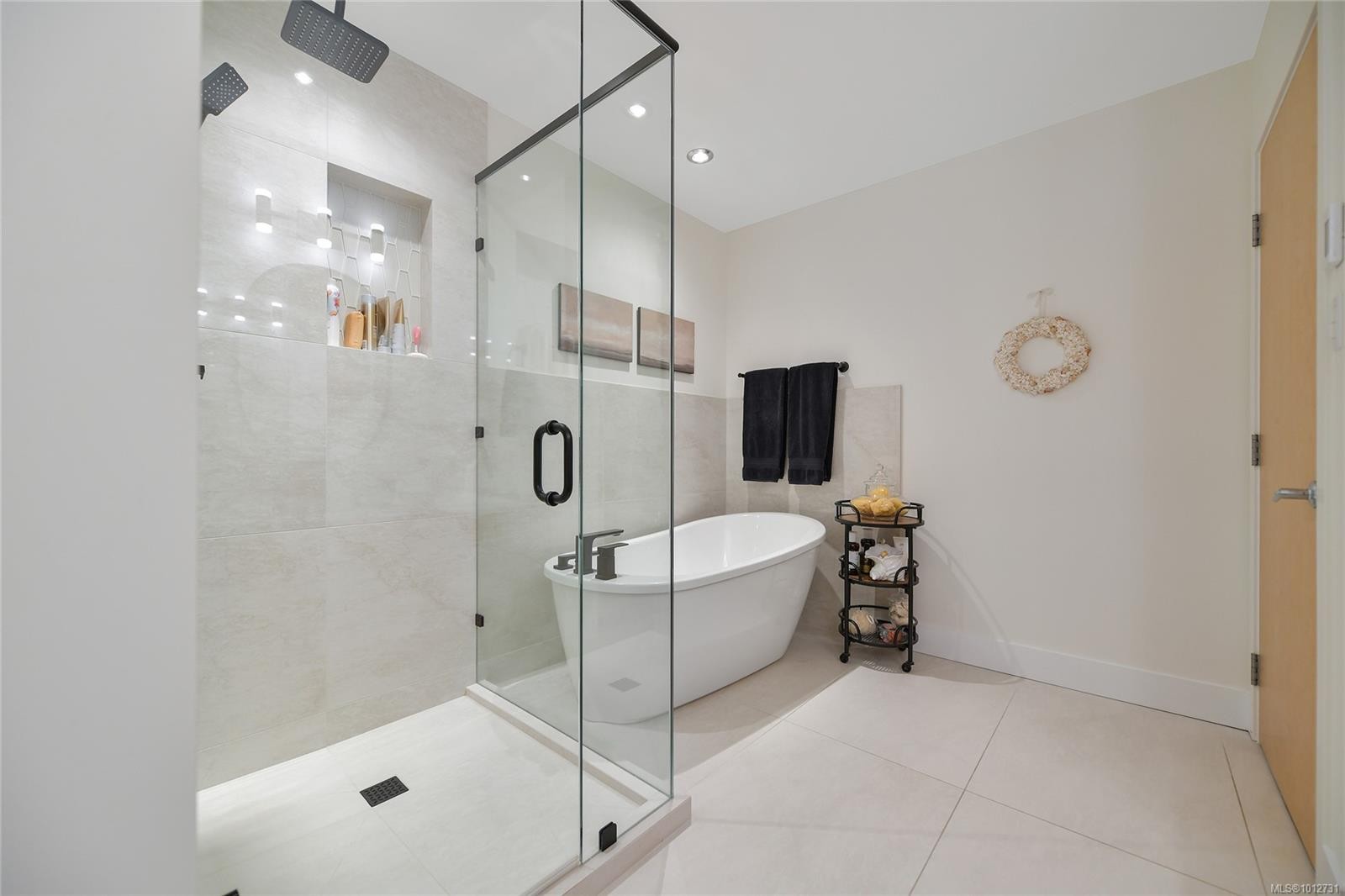 5336 Sayward Hill Cres, Saanich, BC