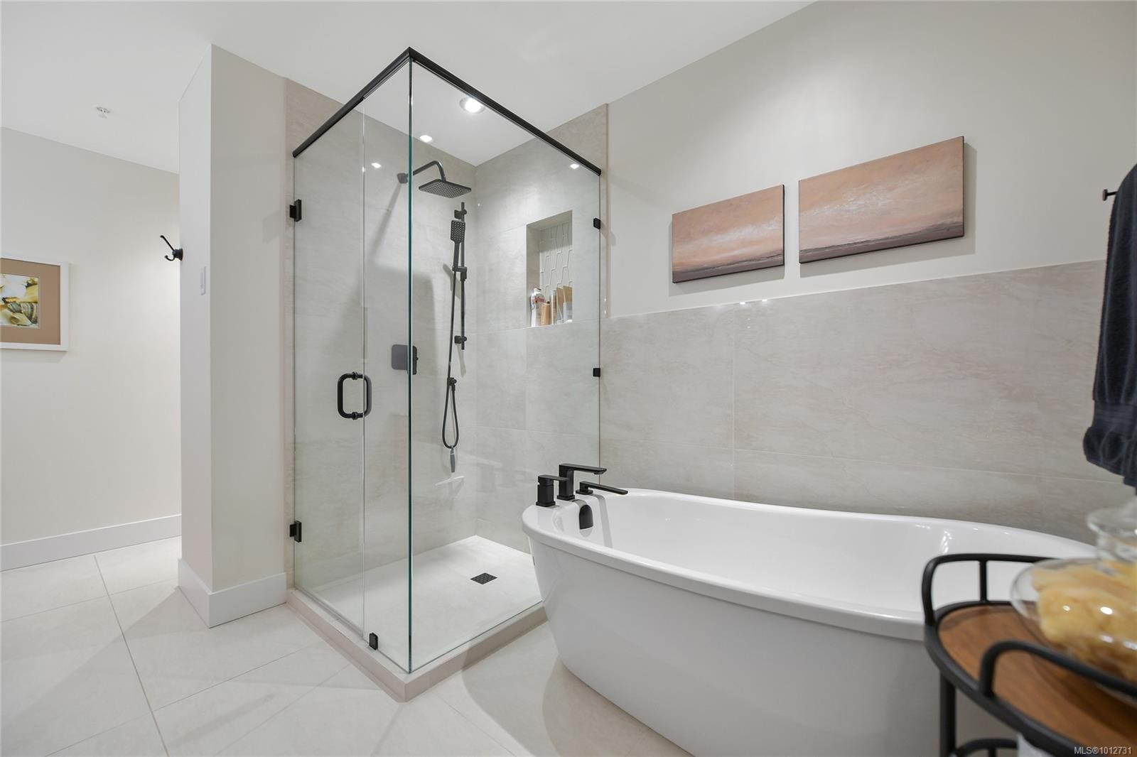 5336 Sayward Hill Cres, Saanich, BC