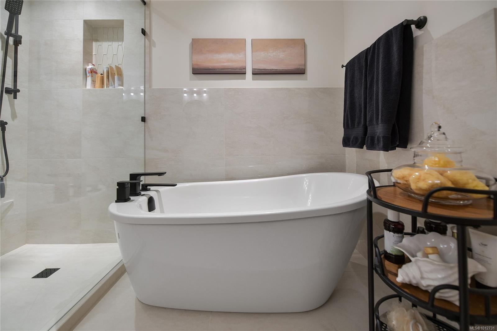 5336 Sayward Hill Cres, Saanich, BC