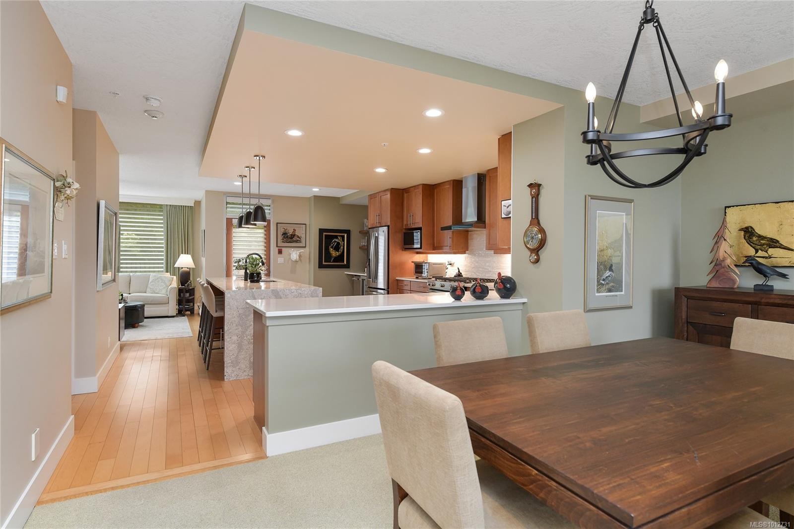 5336 Sayward Hill Cres, Saanich, BC