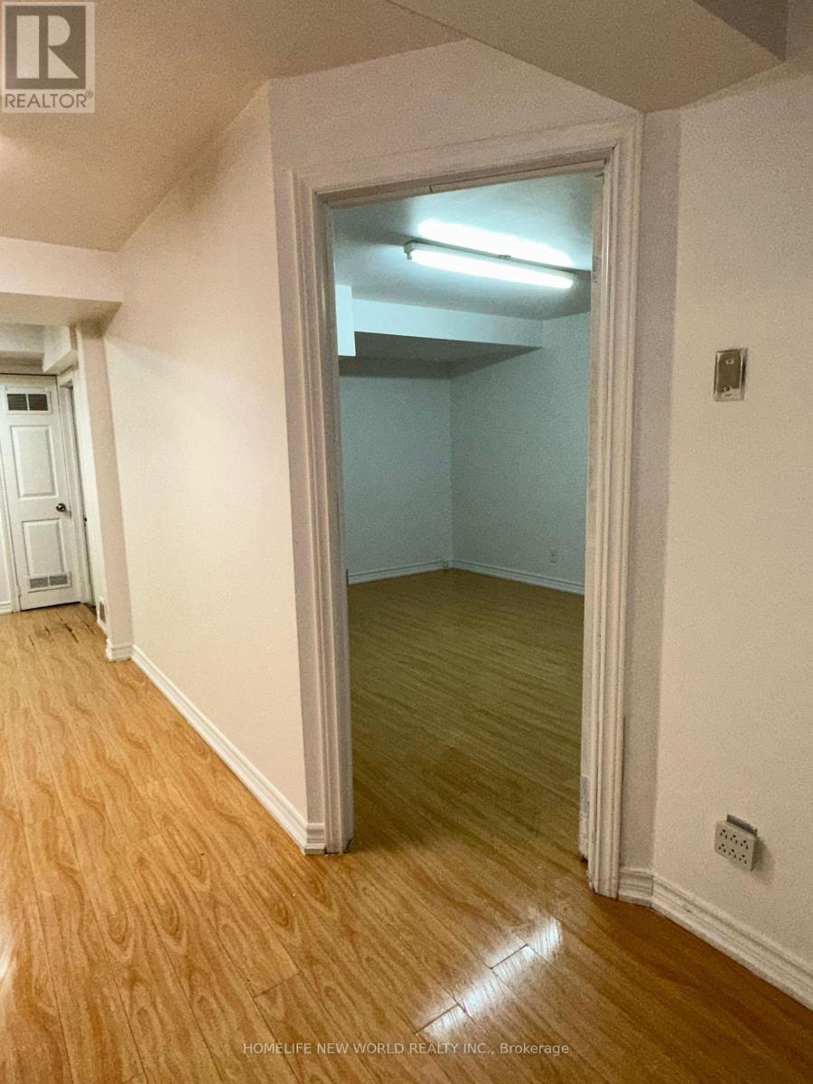 Bsm - 6 Stoneton Drive, Toronto, ON - Indoor Photo Showing Other Room