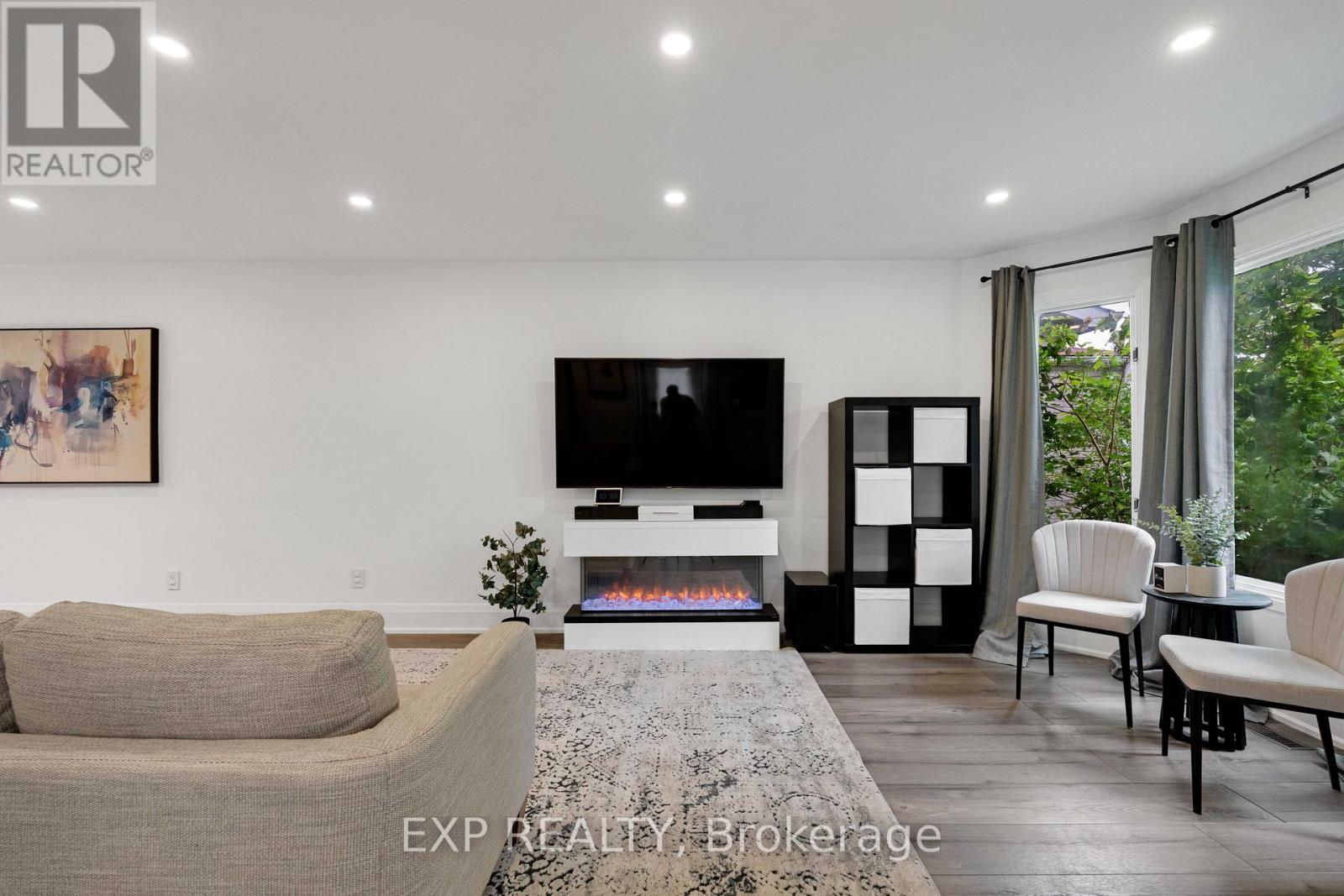 1674 Princelea Place, Mississauga, ON - Indoor Photo Showing Other Room