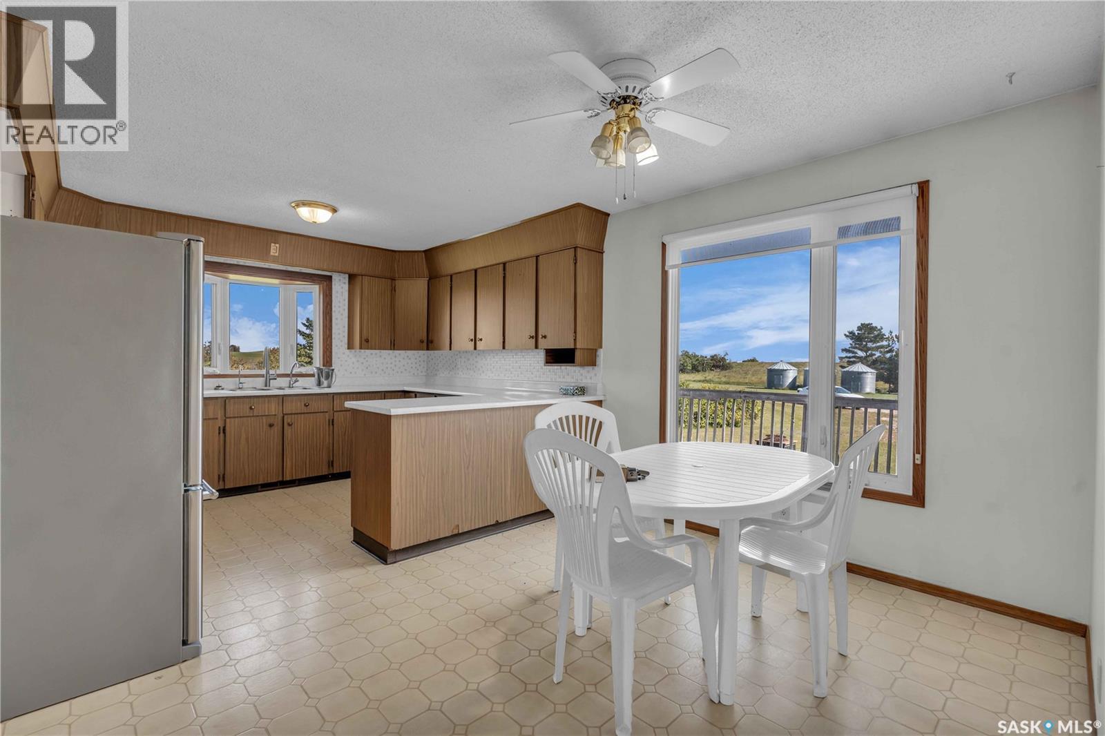 Koob Acreage, Viscount Rm No. 341, SK - Indoor