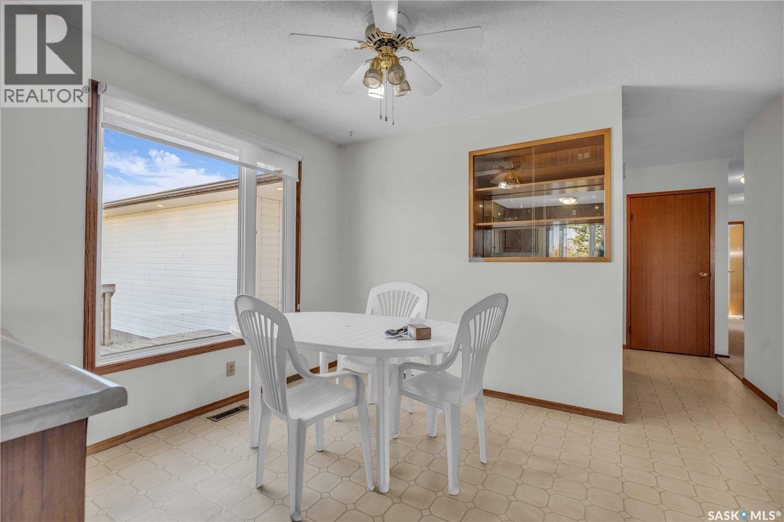 Koob Acreage, Viscount Rm No. 341, SK - Indoor Photo Showing Dining Room
