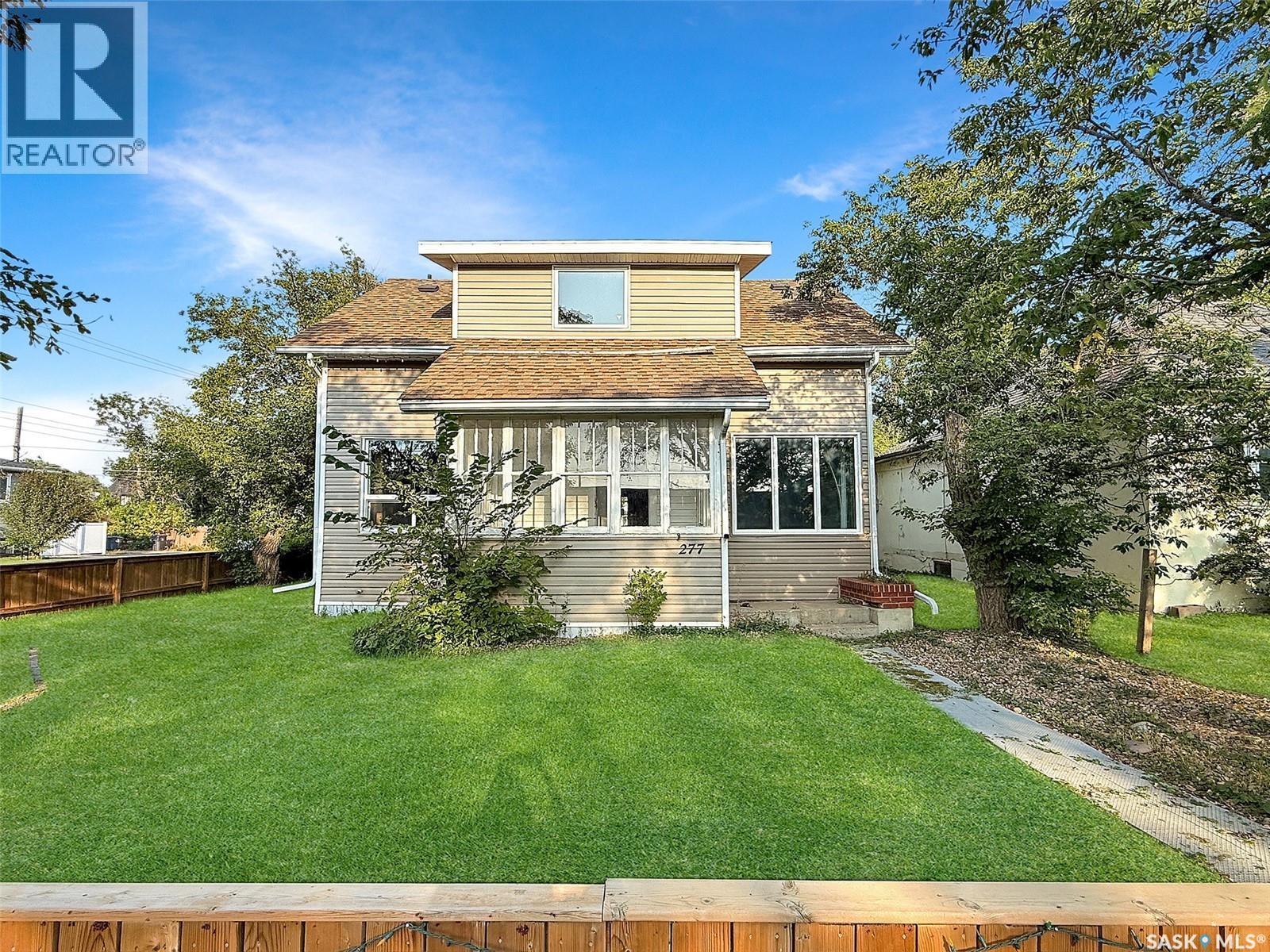 277 2Nd Avenue Ne, Swift Current, SK - Outdoor