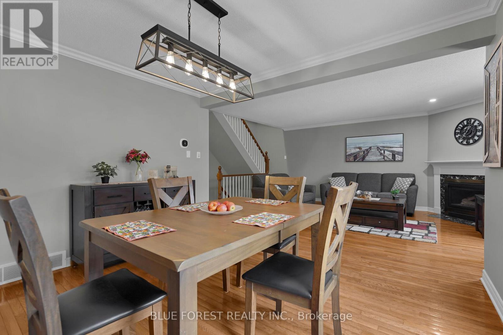 Dining Room 2 - 3 - 410 Ambleside Drive, London North (North A), ON - Indoor Photo Showing Dining Room