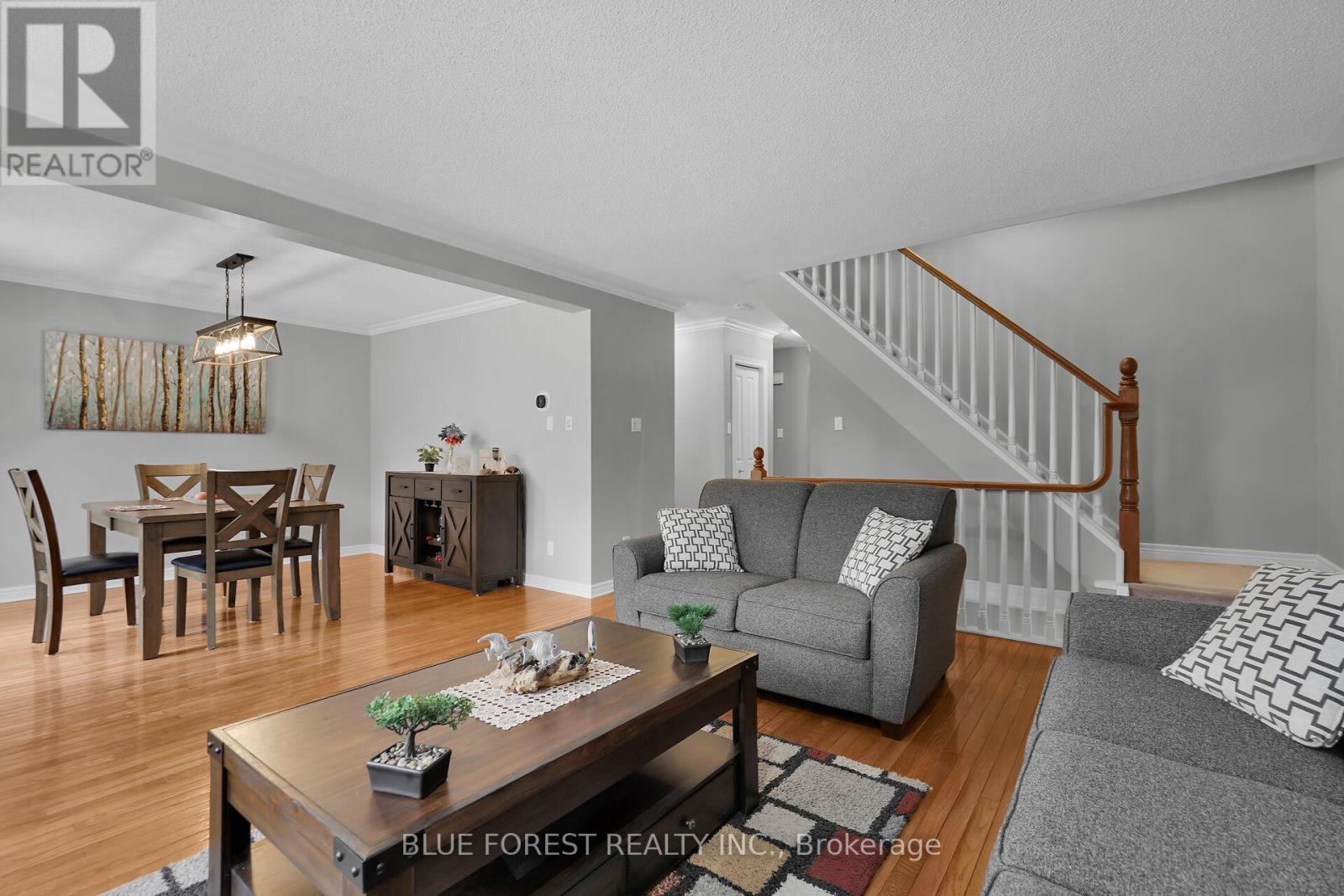 Living Room 1 - 3 - 410 Ambleside Drive, London North (North A), ON - Indoor Photo Showing Living Room