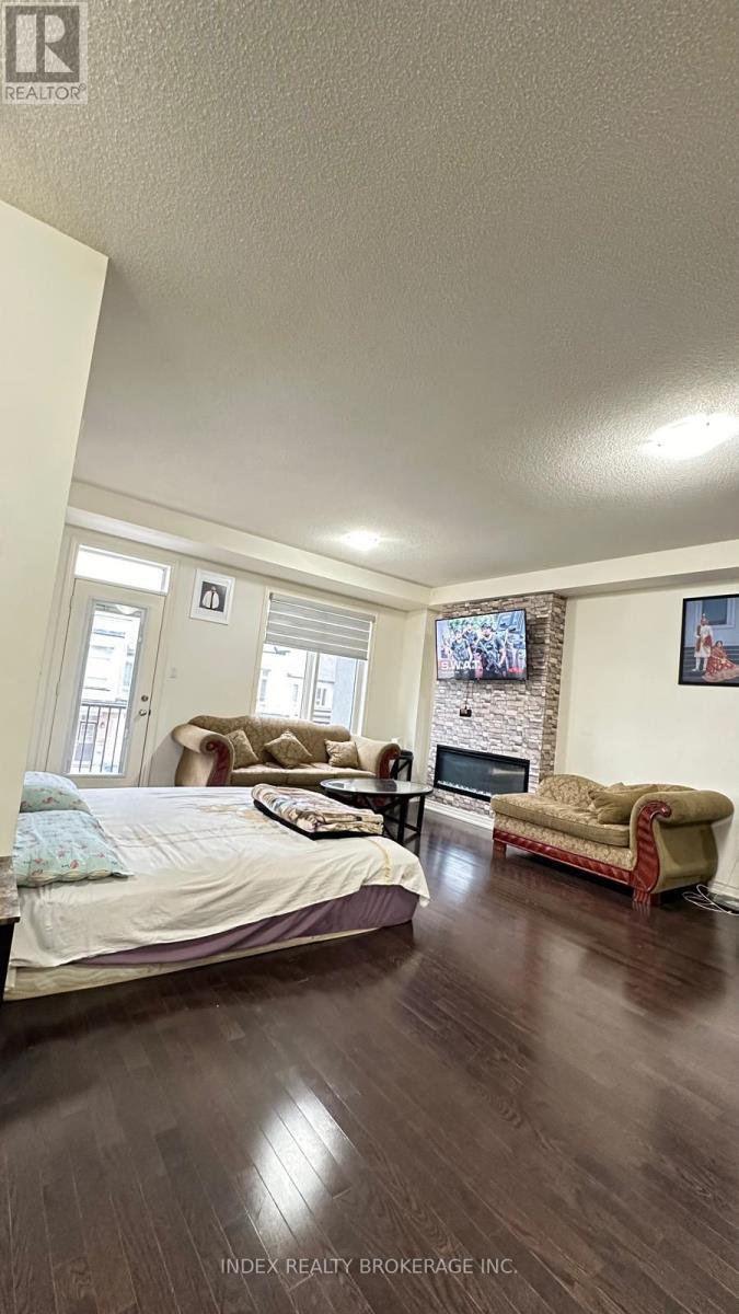 56 Donald Fitch Crescent, Brampton, ON - Indoor Photo Showing Bedroom