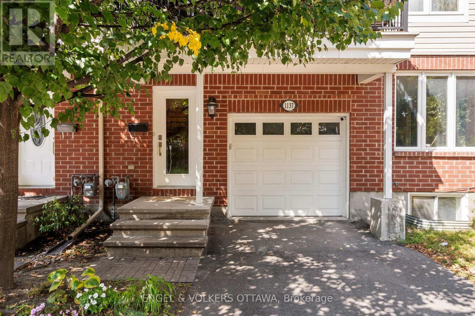 1137 Rockingham Avenue, Ottawa, ON - Outdoor