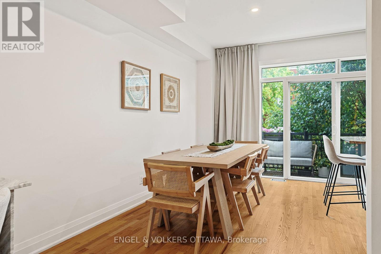 1137 Rockingham Avenue, Ottawa, ON - Indoor Photo Showing Dining Room