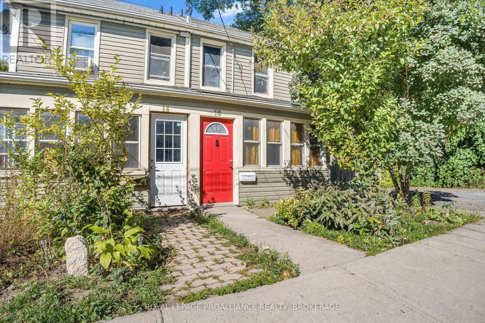 16 St Catherine Street, Kingston (East Of Sir John A. Blvd), ON - Outdoor