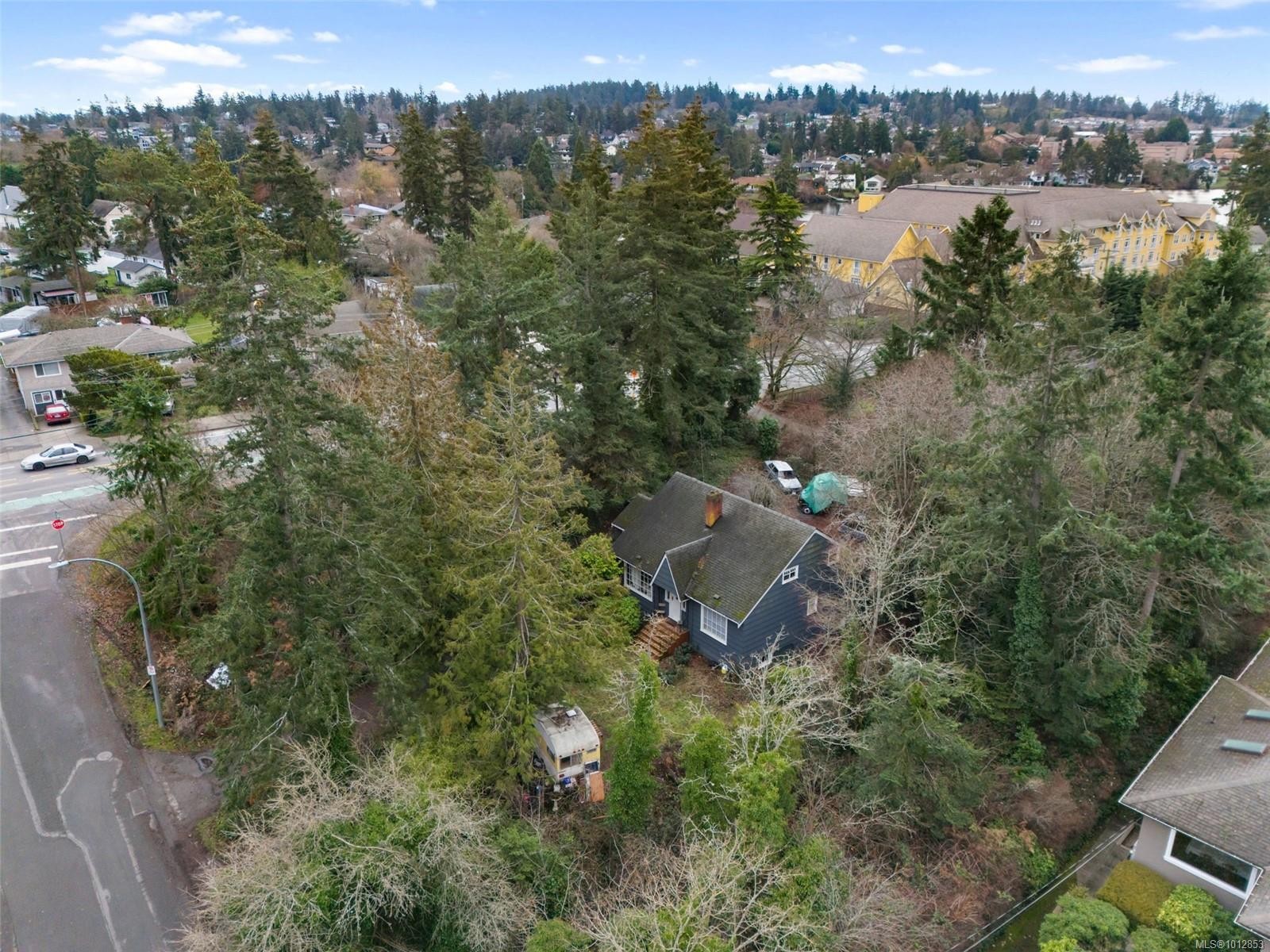 2895 Murray Dr, Saanich, BC