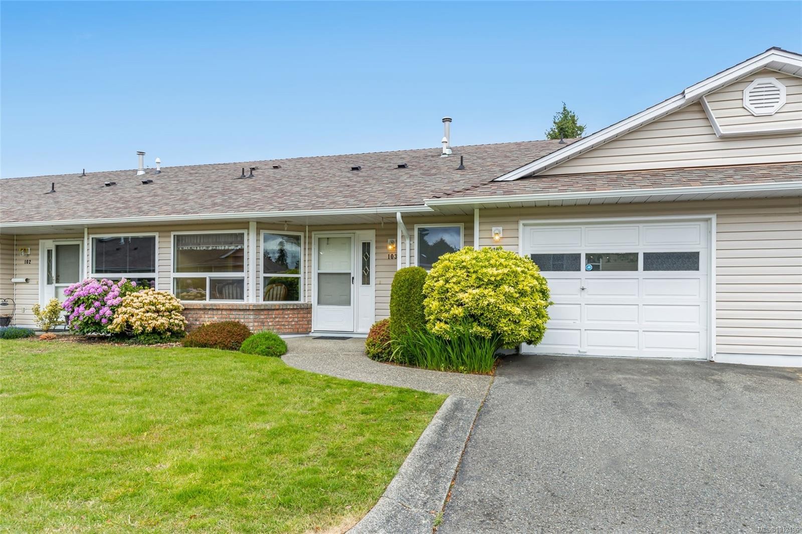 103-240 Stanford Ave East, Parksville, BC