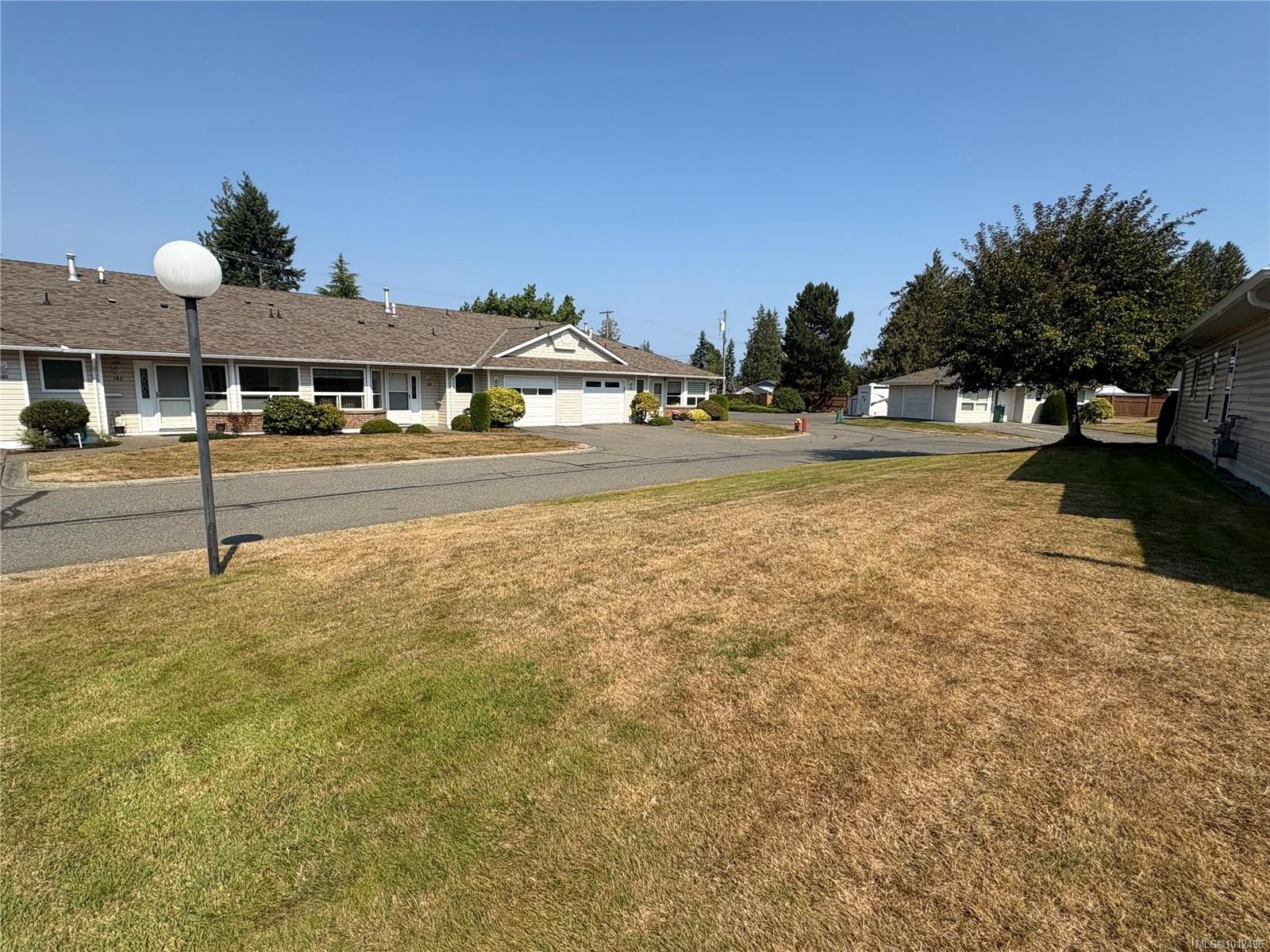 103-240 Stanford Ave East, Parksville, BC