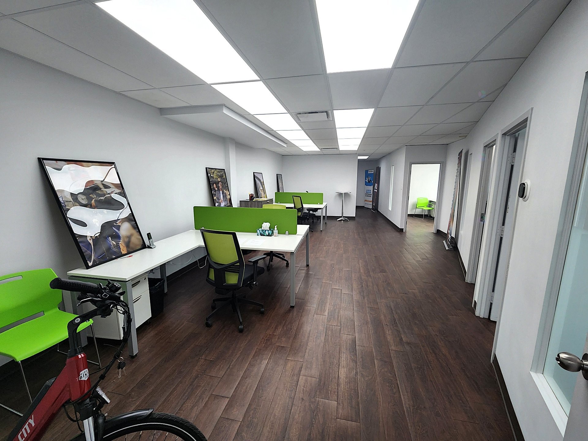 Bureau - 300-1555 Boul. Des Laurentides, Laval (Vimont), QC - Indoor Photo Showing Other Room