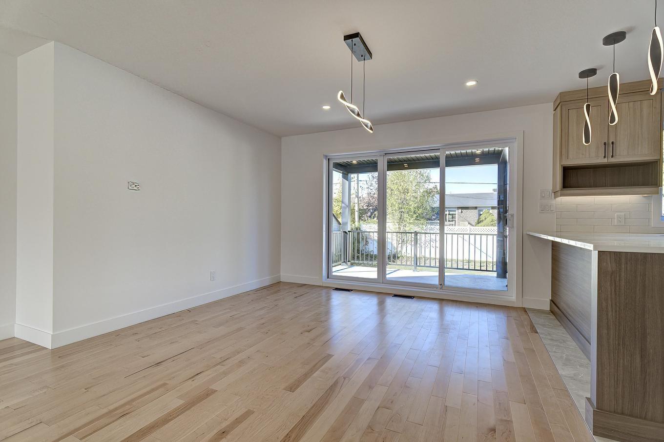 Dining room - 6535 Rue Poitou, Brossard, QC - Indoor Photo Showing Other Room