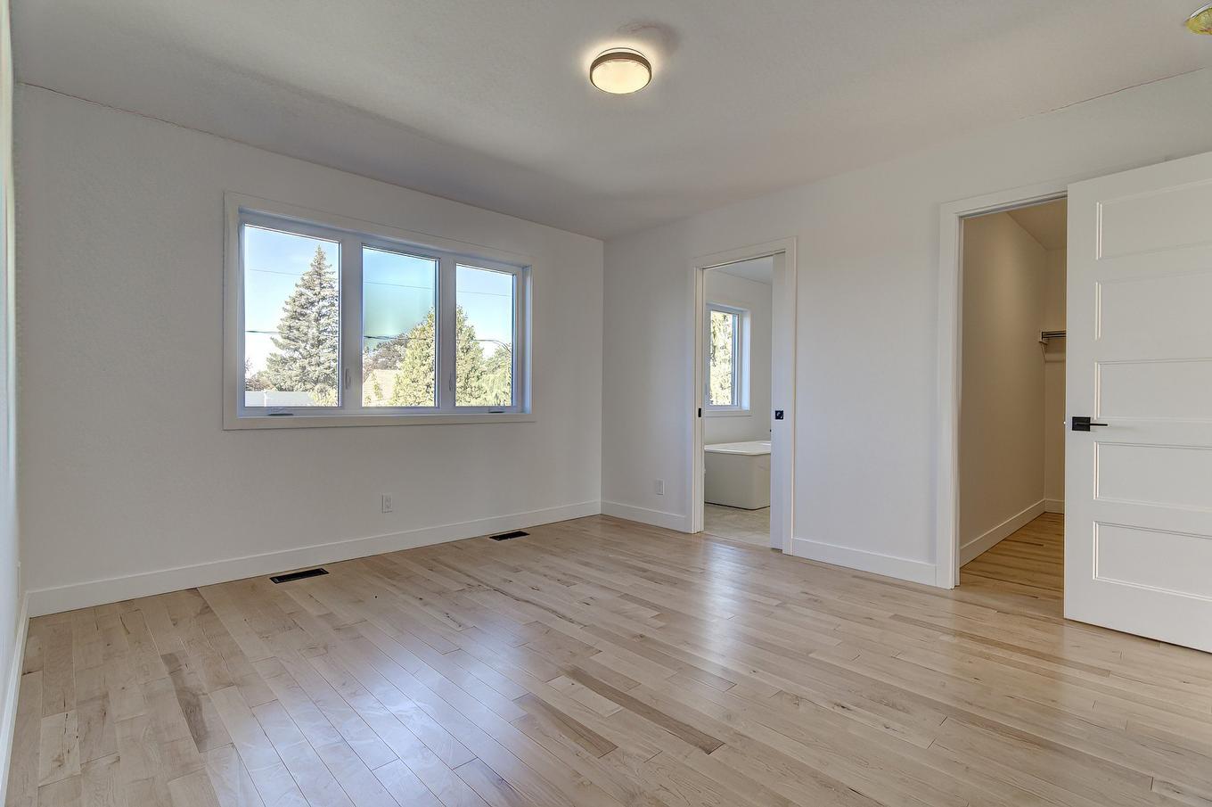 Primary bedroom - 6535 Rue Poitou, Brossard, QC - Indoor Photo Showing Other Room