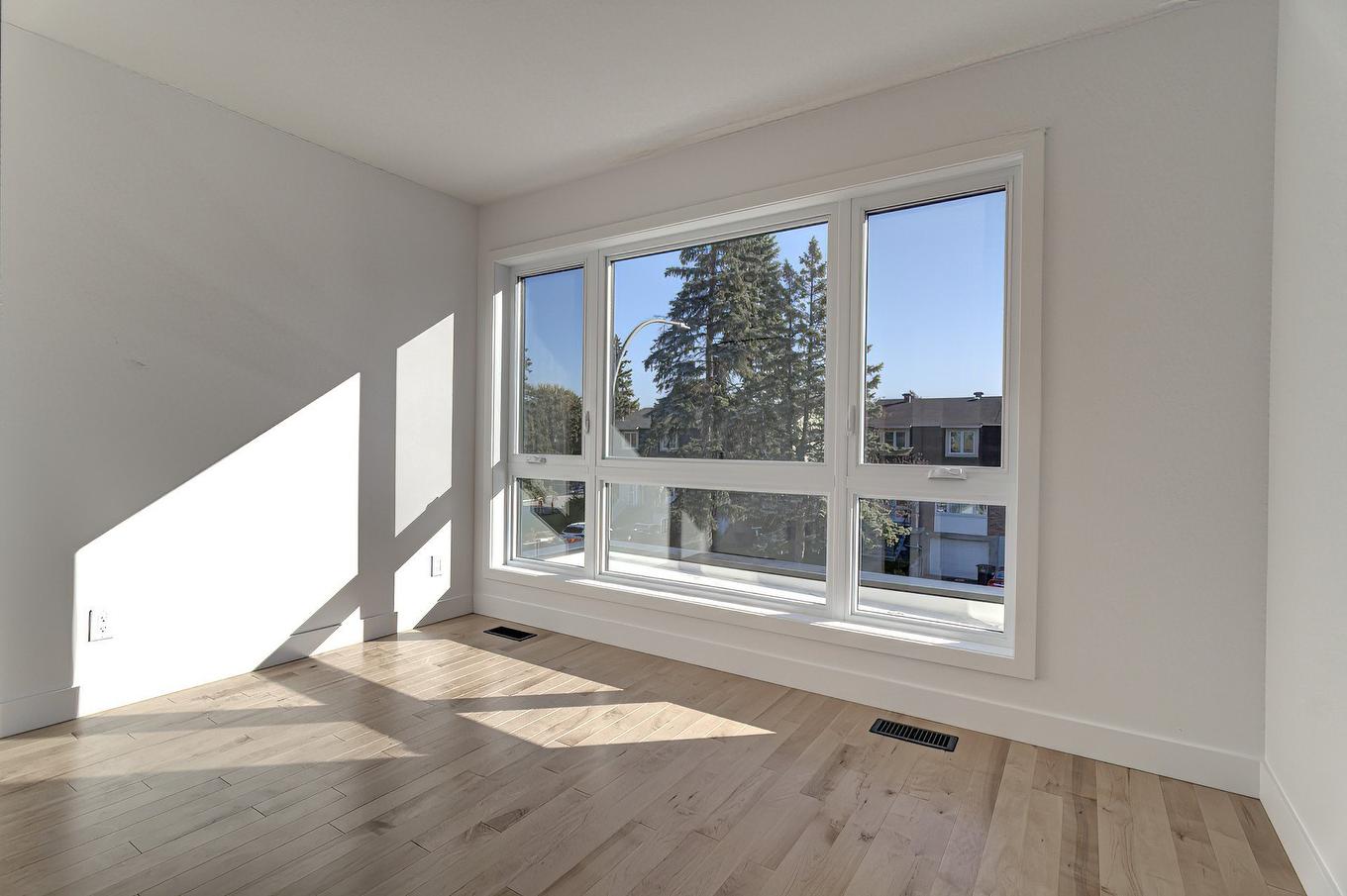 Bedroom - 6535 Rue Poitou, Brossard, QC - Indoor Photo Showing Other Room