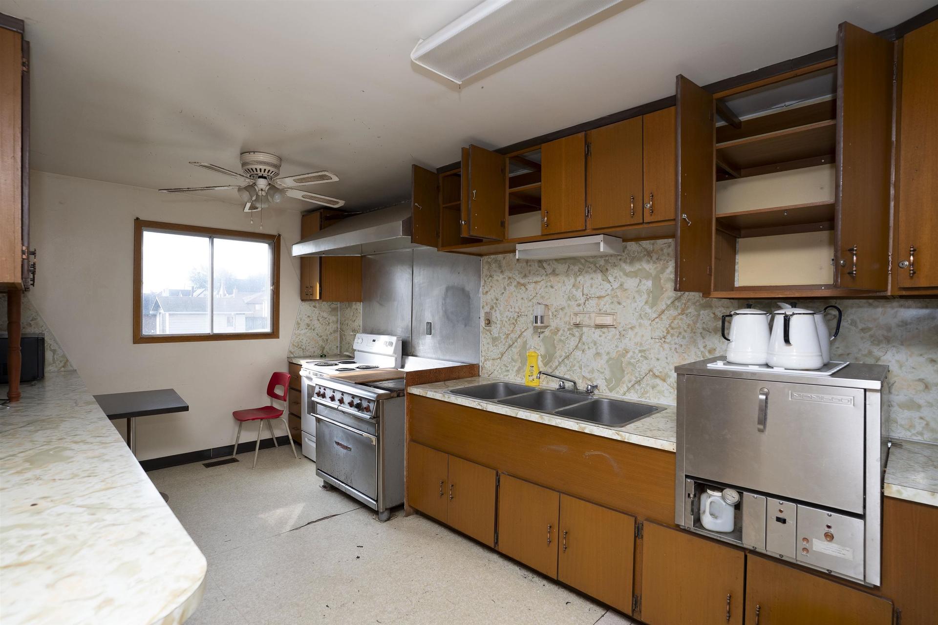 716 Pacific Avenue, Thunder Bay, ON