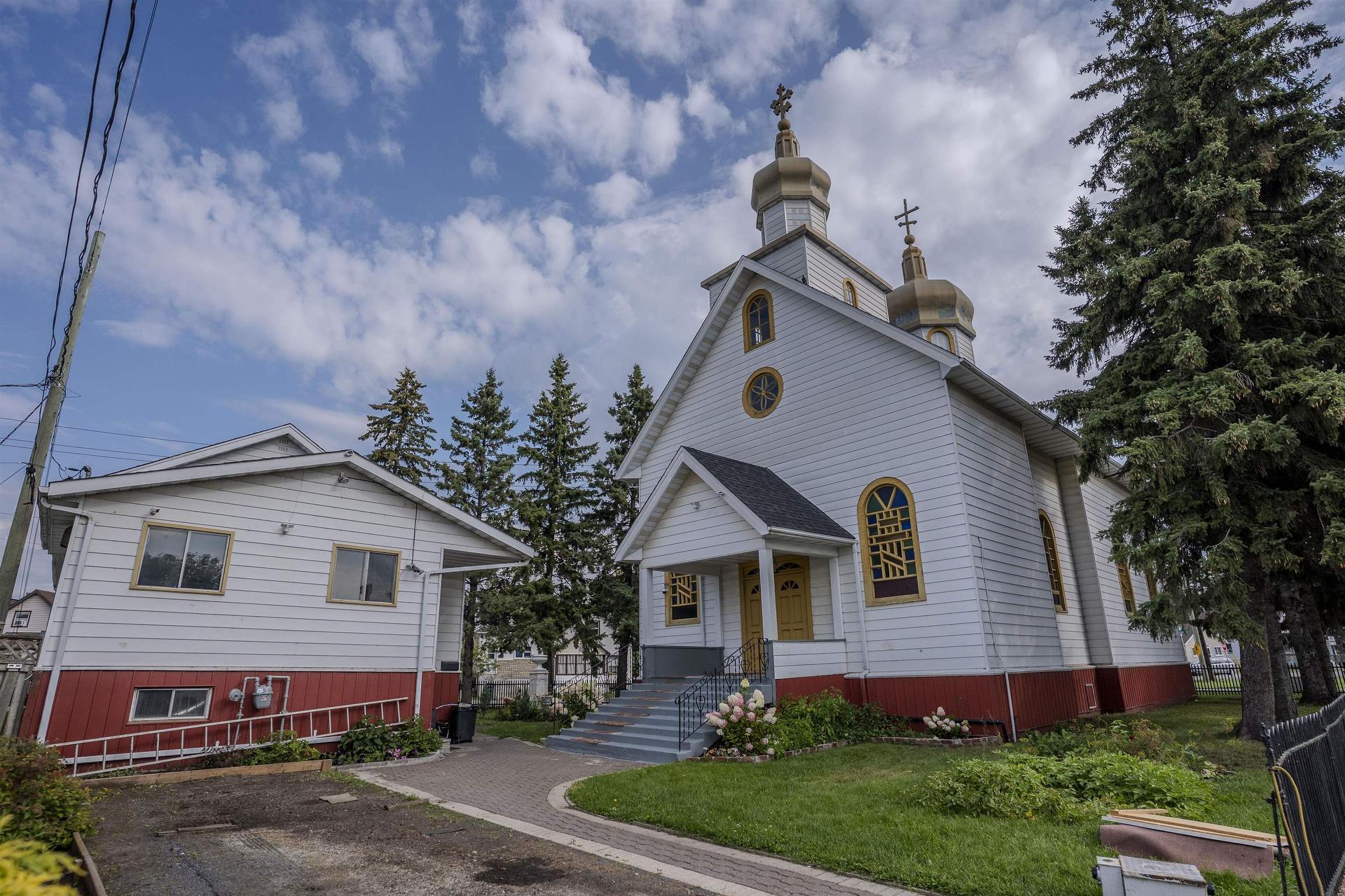 716 Pacific Avenue, Thunder Bay, ON