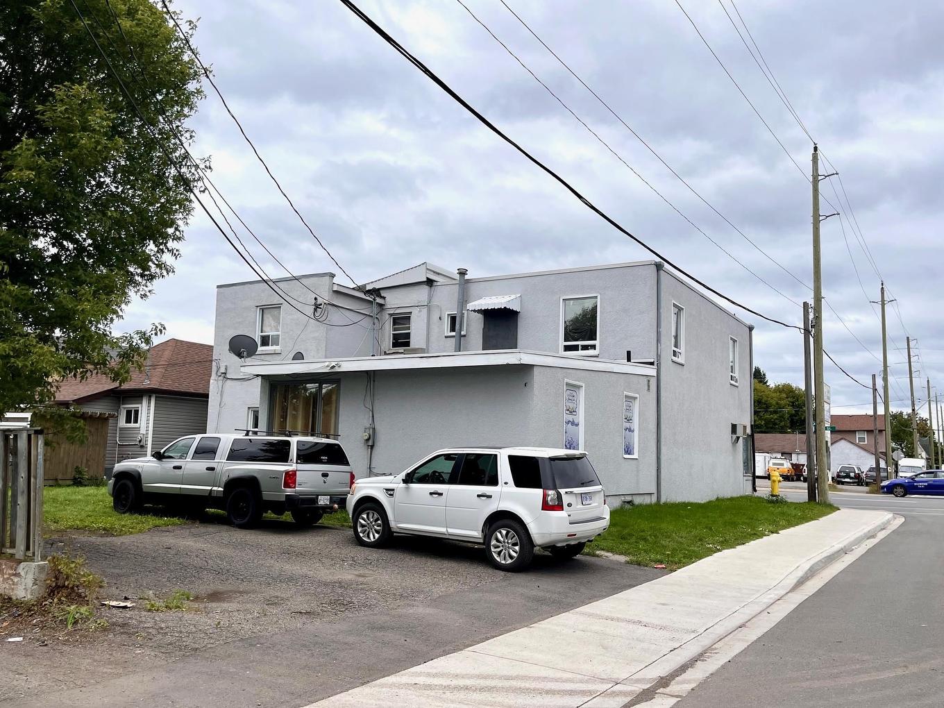 320/322 May Street N, Thunder Bay, ON - Outdoor