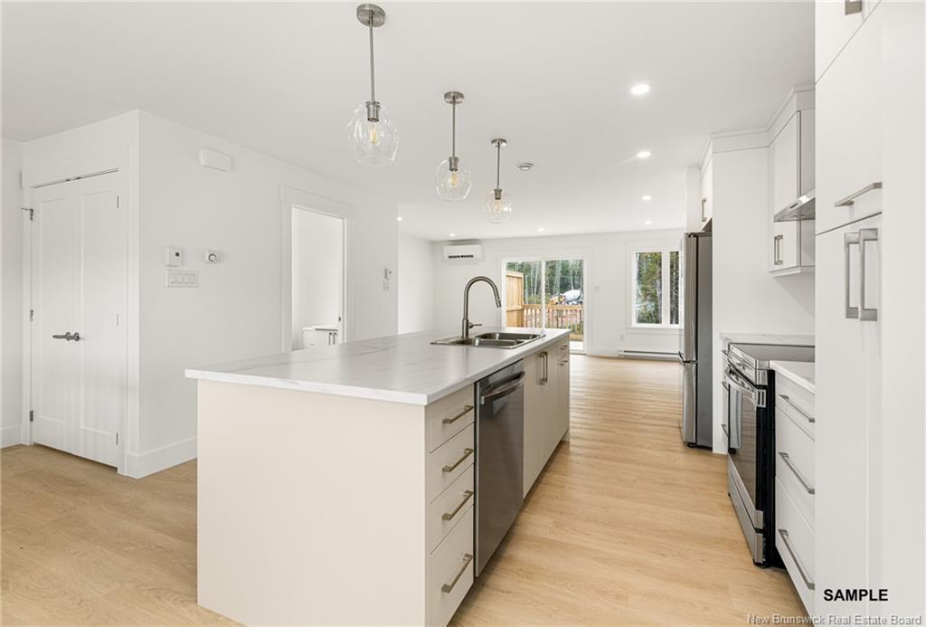 37 Cedric Crt, Dieppe, NB