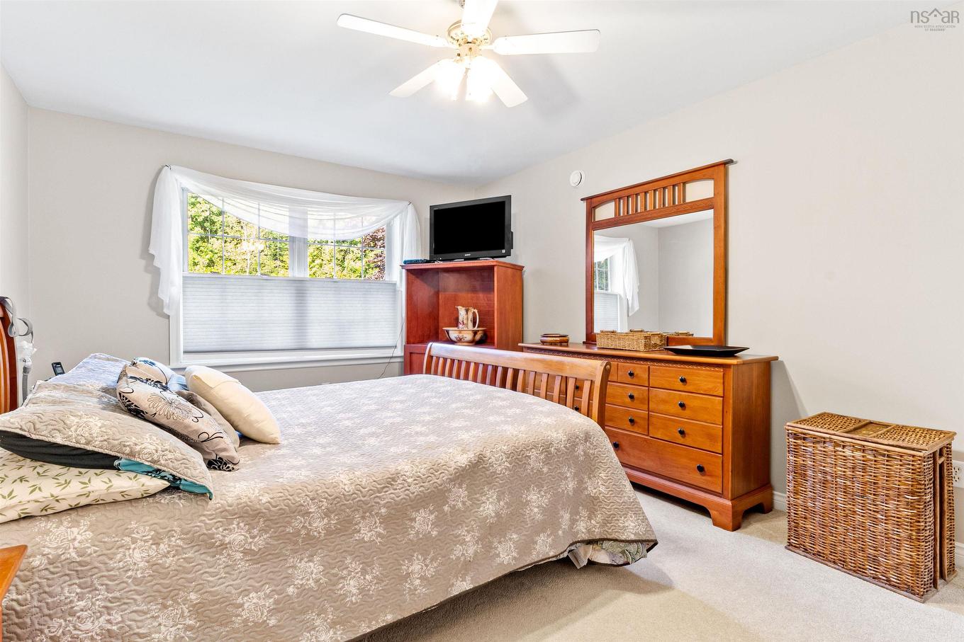 42 Canterbury Lane, Fall River, NS