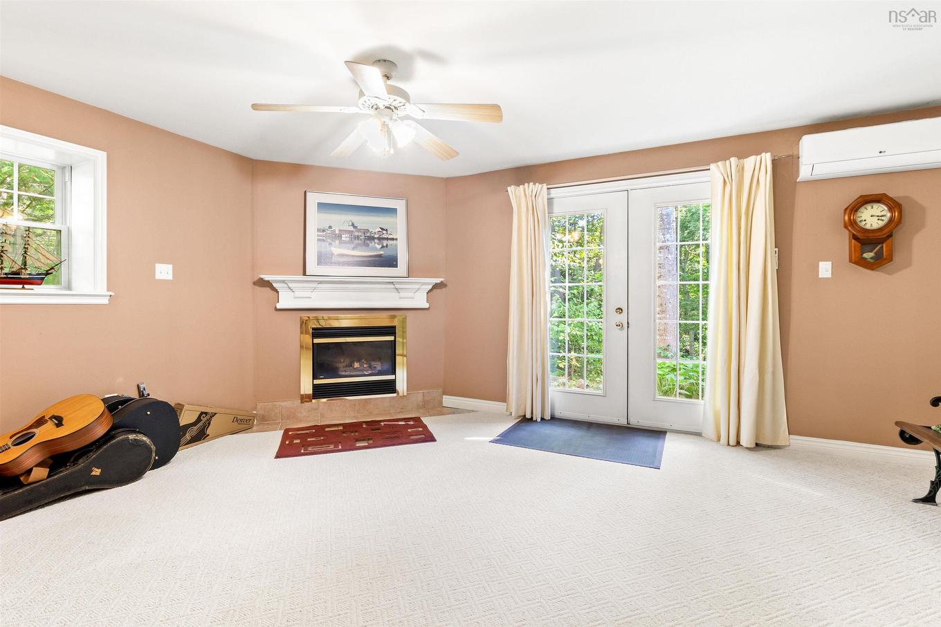 42 Canterbury Lane, Fall River, NS