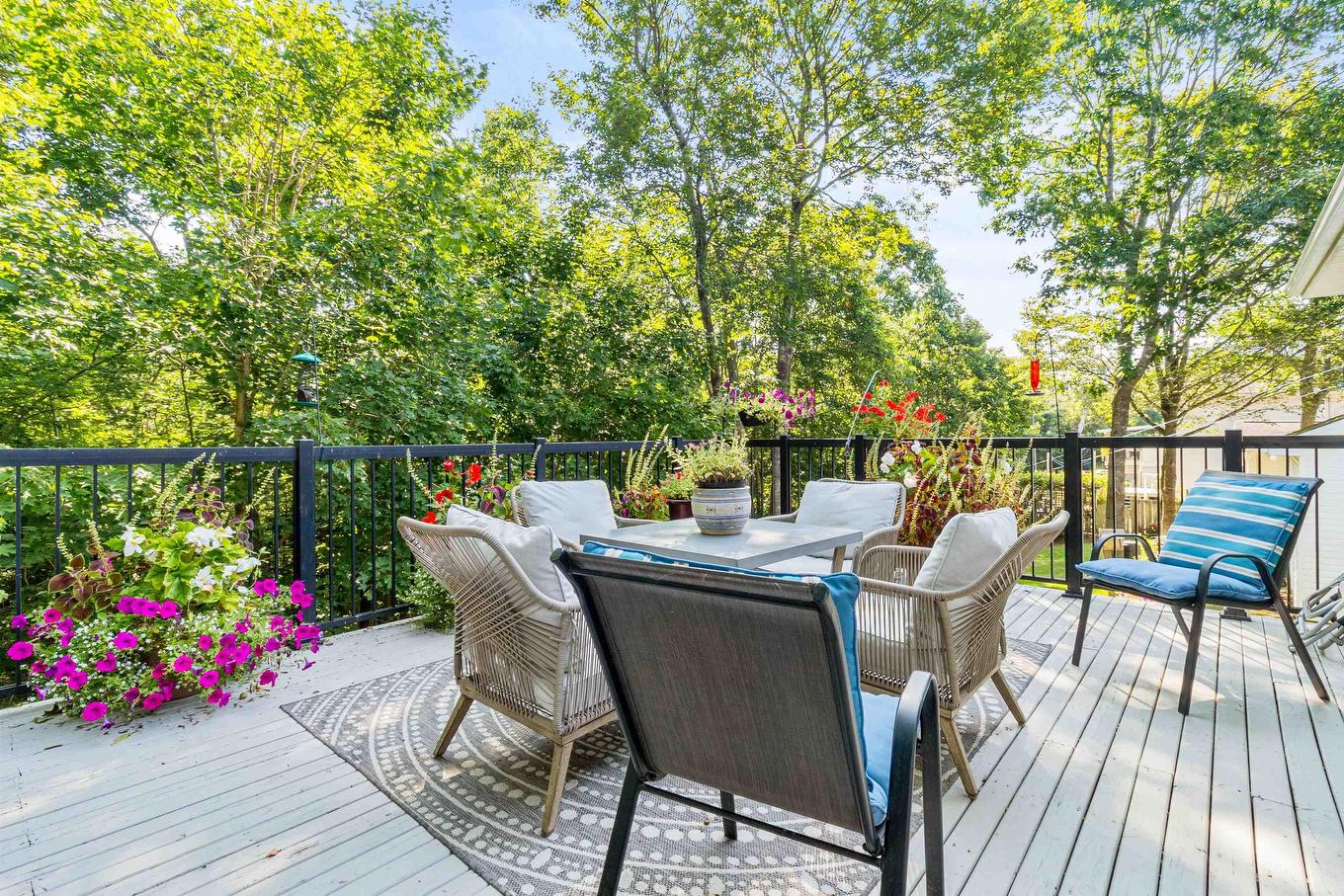 42 Canterbury Lane, Fall River, NS