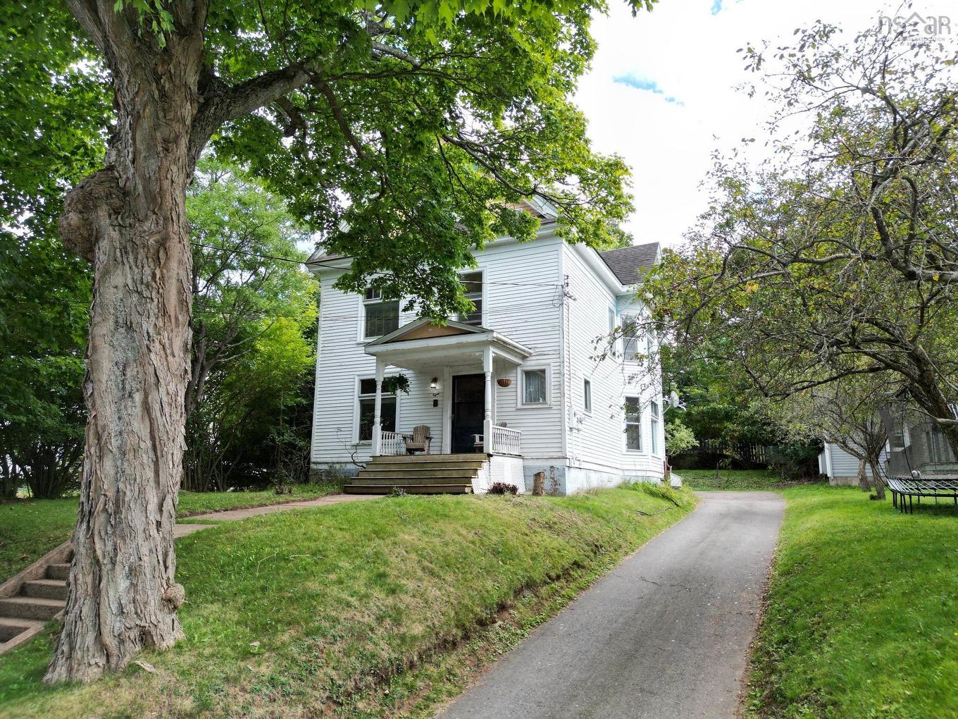 8 Lansdoon Place, Truro, NS