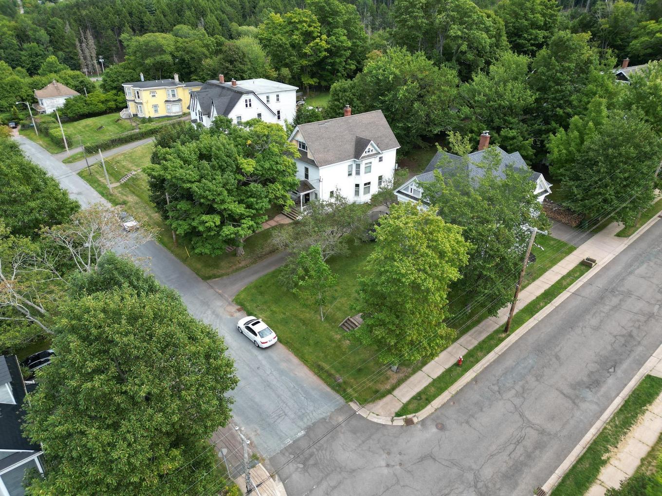 8 Lansdoon Place, Truro, NS