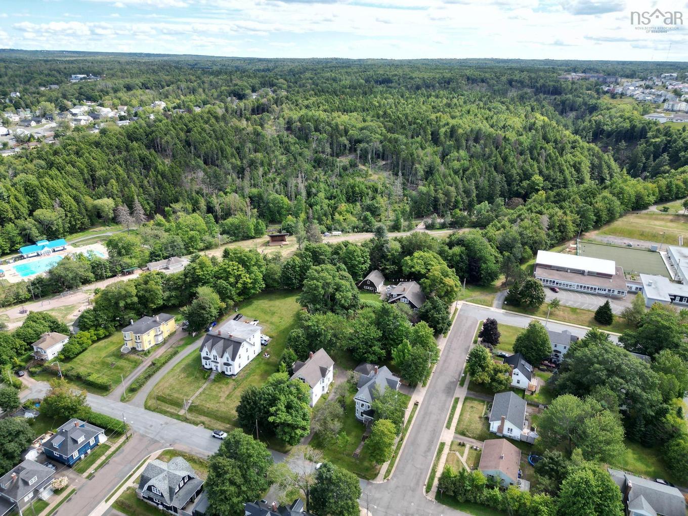 8 Lansdoon Place, Truro, NS