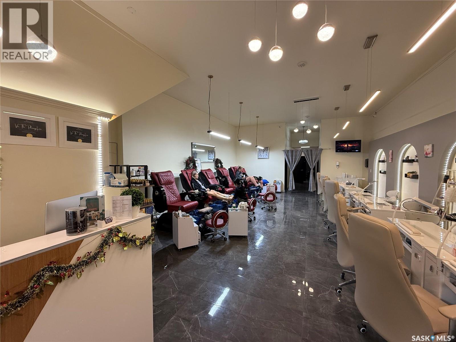 155 2Nd Avenue, Saskatoon, SK