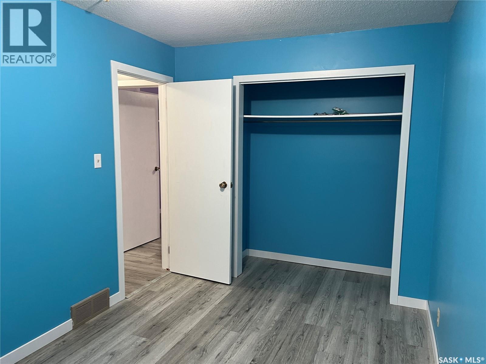 220 Knobel Street, Foam Lake, SK - Indoor Photo Showing Other Room