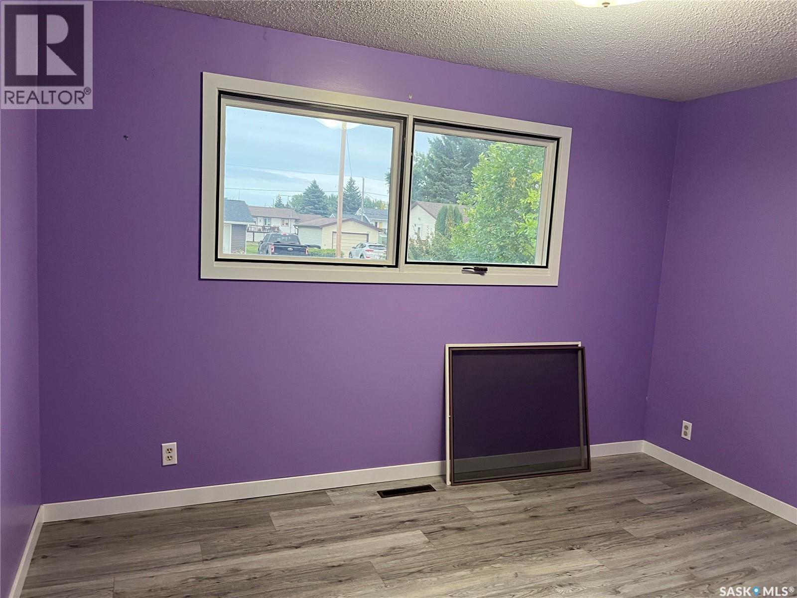 220 Knobel Street, Foam Lake, SK - Indoor Photo Showing Other Room