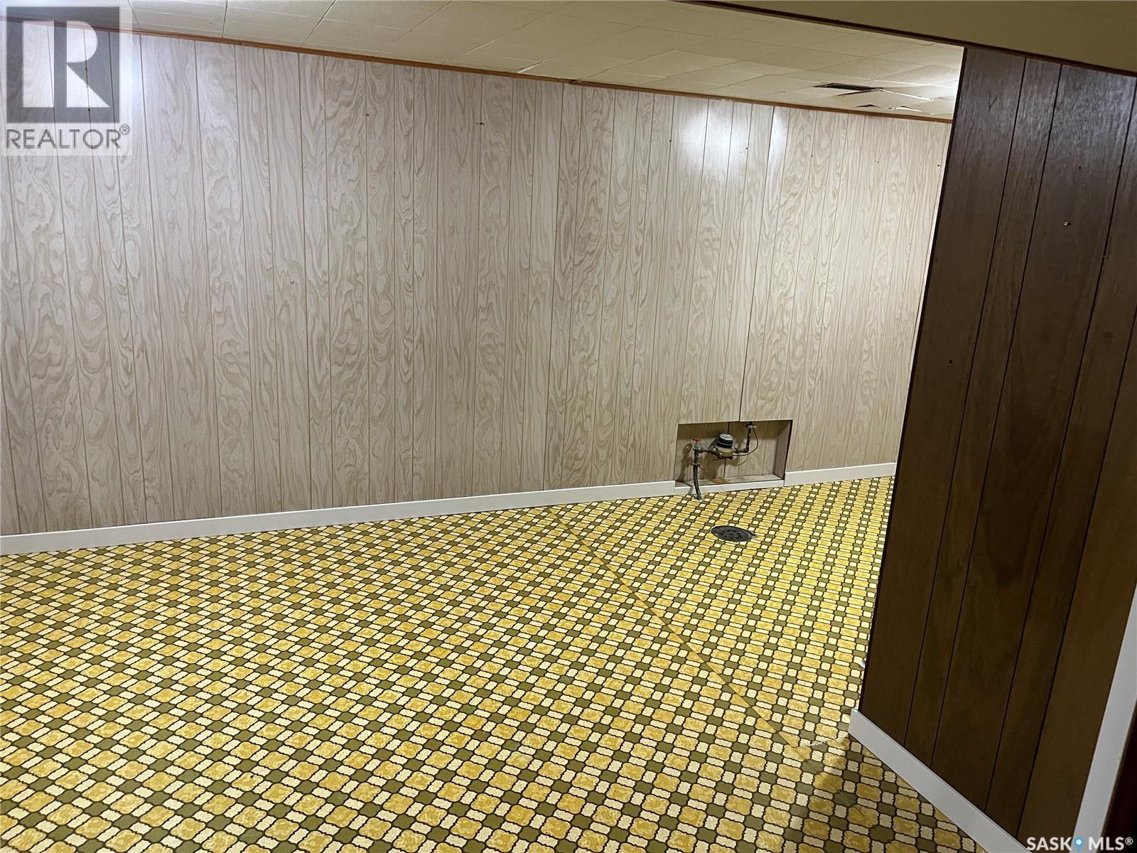 220 Knobel Street, Foam Lake, SK - Indoor Photo Showing Other Room