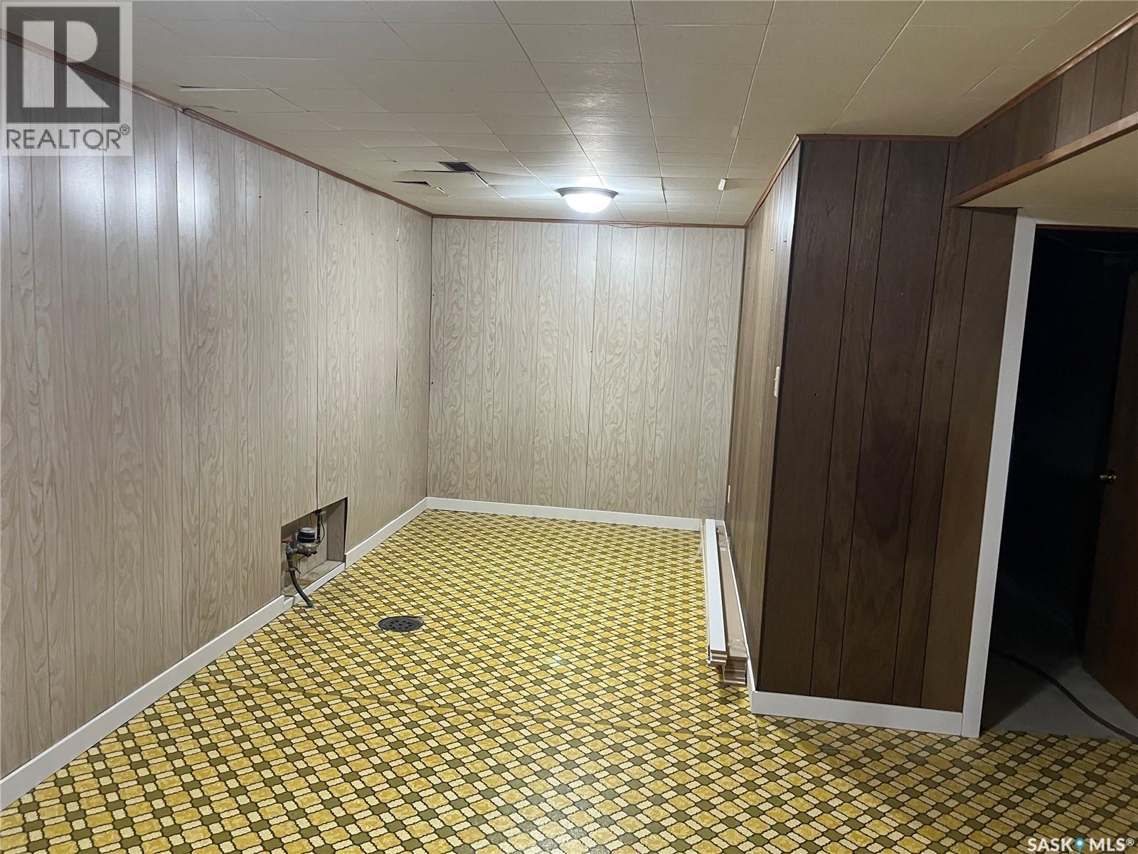 220 Knobel Street, Foam Lake, SK - Indoor Photo Showing Other Room