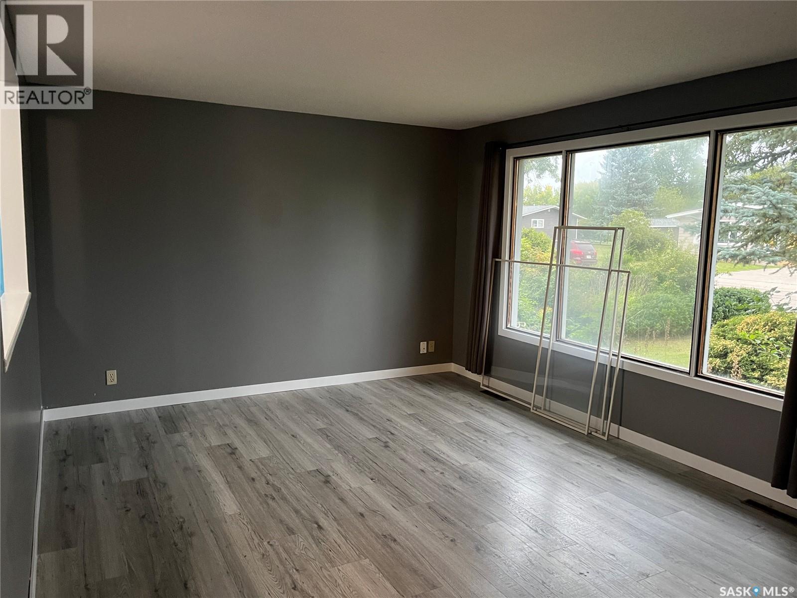 220 Knobel Street, Foam Lake, SK - Indoor Photo Showing Other Room