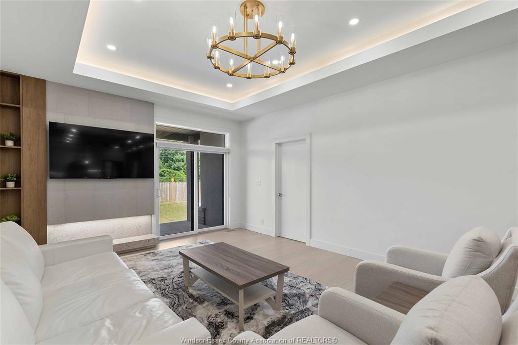 13 Eagle Street, Leamington, ON