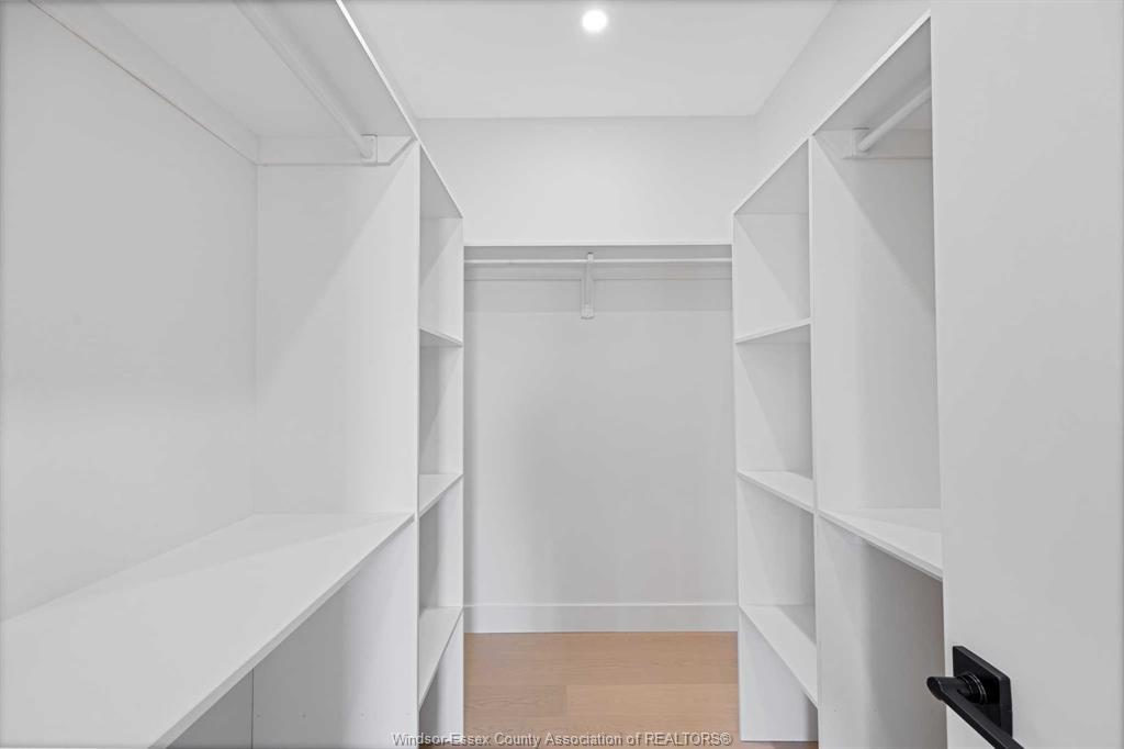 13 Eagle Street, Leamington, ON