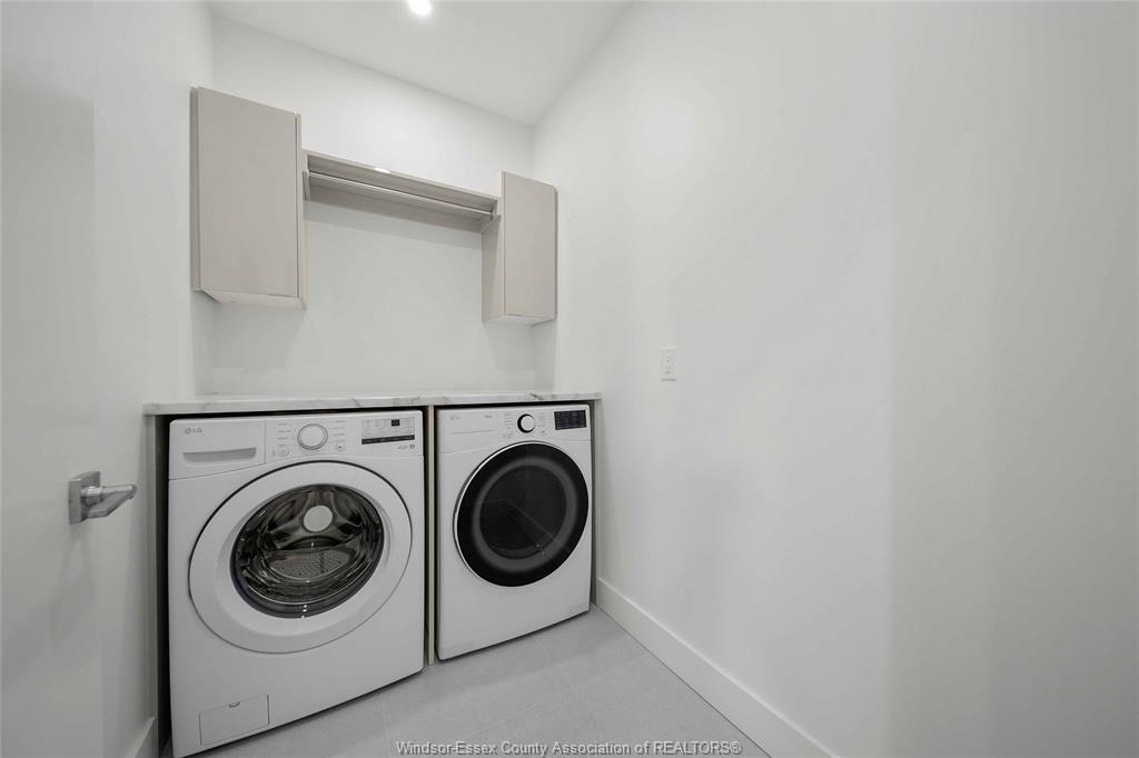 13 Eagle Street, Leamington, ON